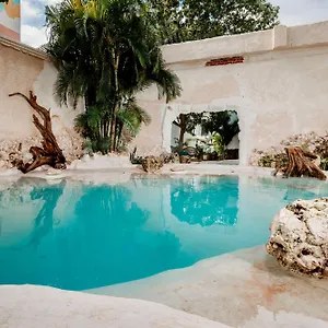 Mezcal Hotel Cancún