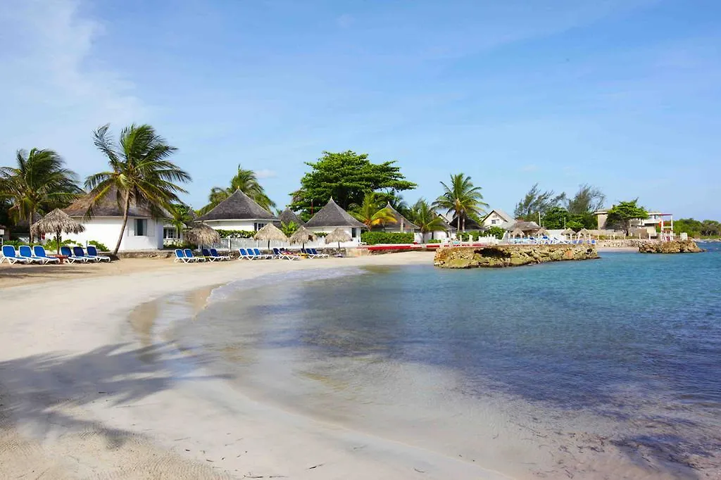 Decameron Club Caribbean Runaway Bay, Ramada All-Inclusive Resort