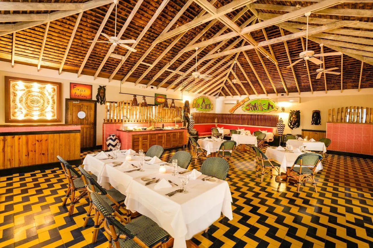 Decameron Club Caribbean Runaway Bay, Ramada All-Inclusive Resort